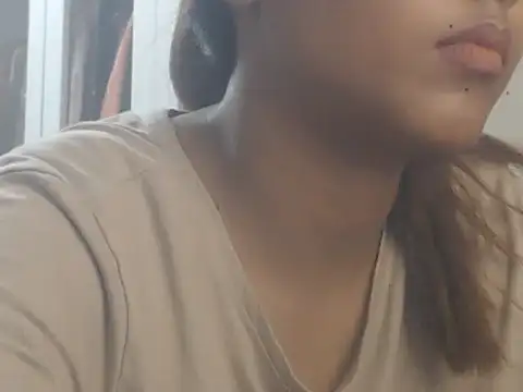 NancyRuvi webkamerás műsora
