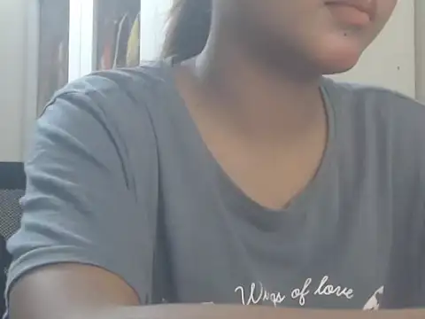 Chat +18 de NancyRuvi ao vivo
