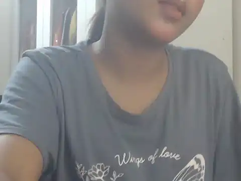 NancyRuvi live XXX chat