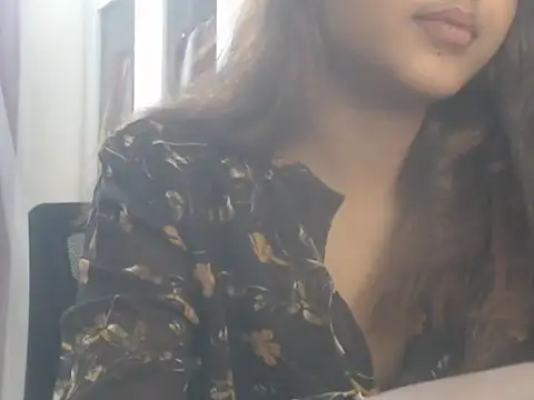צ'אט XXX בשידור חי של NancyRuvi