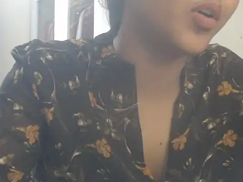 Chat +18 de NancyRuvi ao vivo