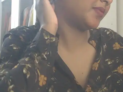 NancyRuvi's Live XXX Chat