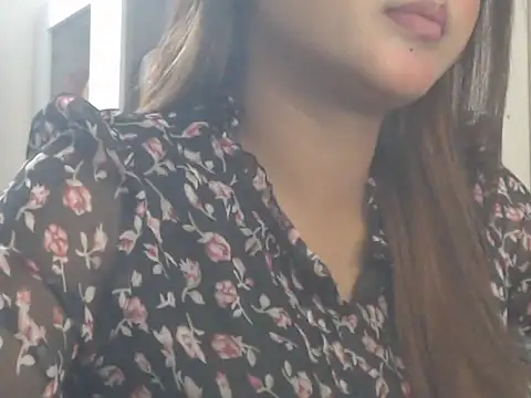 XXX chat uživo modela NancyRuvi