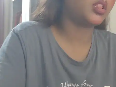 Chat +18 de NancyRuvi ao vivo