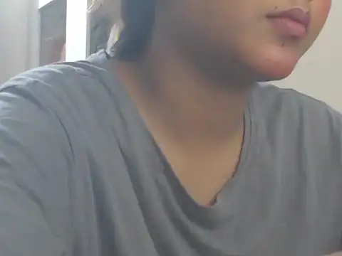 แชท XXX สดของ NancyRuvi