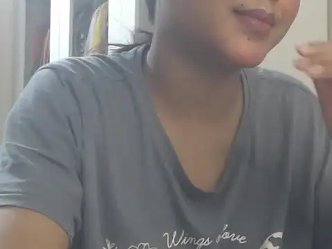 צ'אט XXX בשידור חי של NancyRuvi