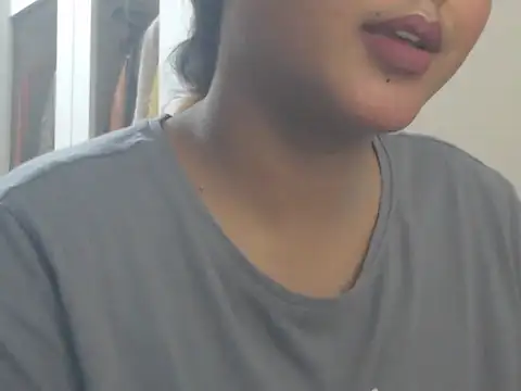NancyRuvi 现场XXX聊天