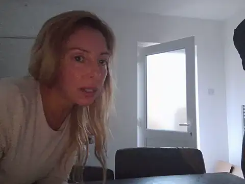 MIAMI_BADASS Webcam Show