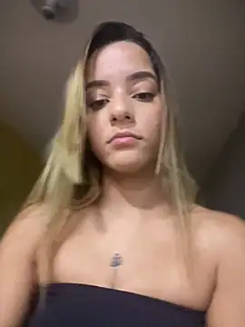 Show de missbella_ na webcam