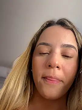 Chat XXX en directo de missbella_