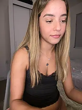 missbella_'s Live XXX Chat