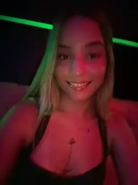 missbella_ live XXX chat
