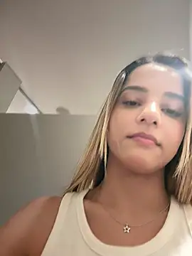 Show de missbella_ na webcam