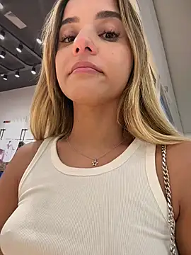 Show de missbella_ na webcam