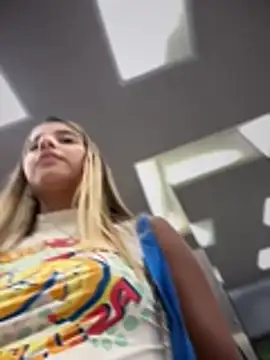 Chat +18 de missbella_ ao vivo