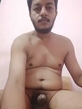 dzboy1994 Show in webcam