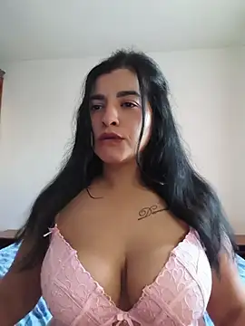 MonikaSeXyDolce Show in webcam