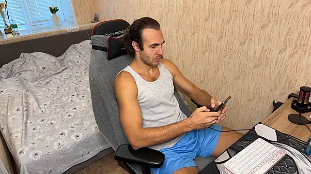 Raamoss Adlı Modelin Web Kamerası Şovu