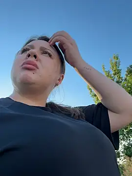 Czat XXX na żywo – Sara_Slow