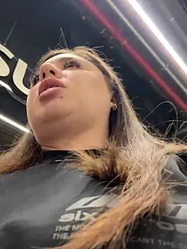 Sara_Hug's Webcam Show