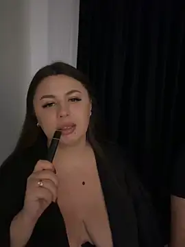 Вебкам-шоу Sara_Hug