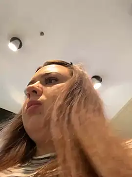 Вебкам-шоу Sara_Hug