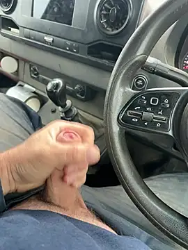 boredcock77 Show in webcam