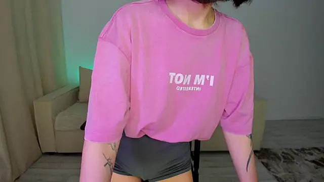 DeferentUproar's Live XXX Chat