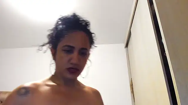 Chat +18 de alaskmiller1 ao vivo
