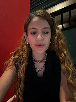 alana15 现场XXX聊天