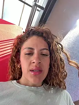 alana15's Webcam Show