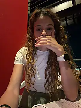 alana15 Adlı Modelin Web Kamerası Şovu