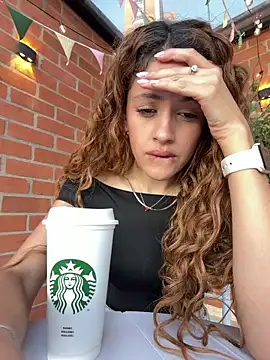 alana15 Pertunjukan Webcam