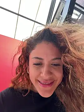 alana15 Show in webcam