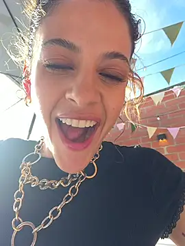 alana15 Webcam show