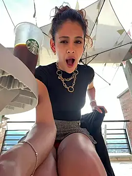 alana15's Webcam Show