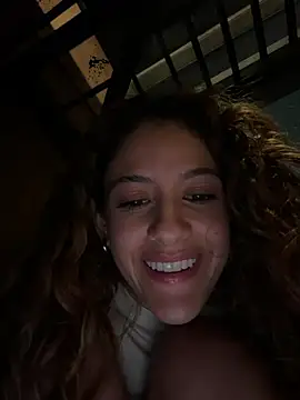 XXX chat uživo modela alana15