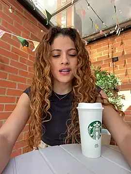 alana15's Webcam Show