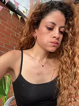 Show modela alana15 na web-kameri