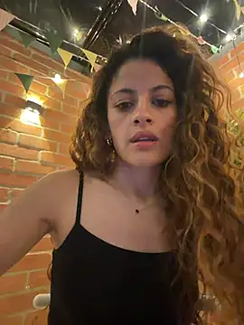 alana15's Webcam Show