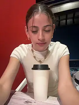 عرض كام alana15