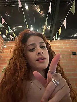 alana15 Pertunjukan Webcam