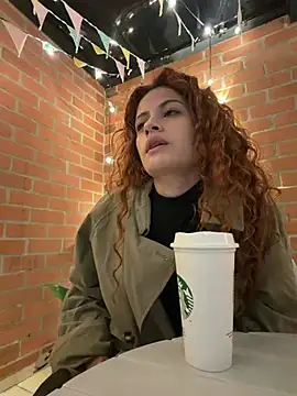 Pokazy przed kamerką – alana15