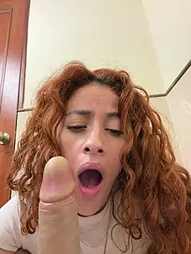 alana15's Webcam Show