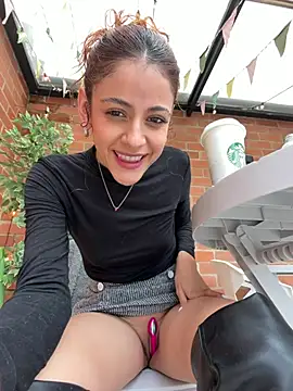 alana15's Webcam Show