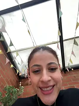 alana15's Webcam Show