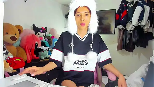 Lawrncesofietsのウェブカメラショー