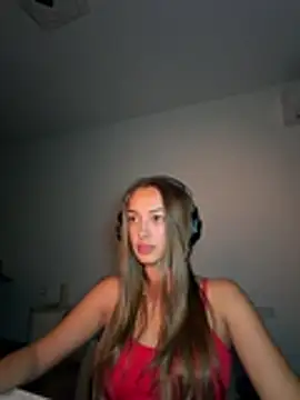 TiffanyHouston_ Show in webcam