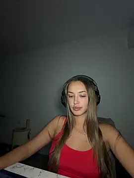 TiffanyHouston_: онлайн-секс-чат
