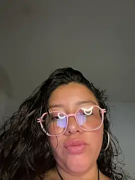 הופעת וובקאם של Vivi_Kvsh